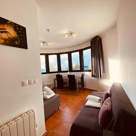 Apartmanhotel Bluettravel Snow Confort Monte Gorbea 3*